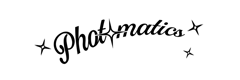 Photomatics 的品牌識別圖：黑色手寫體 Photomatics 字樣與星芒